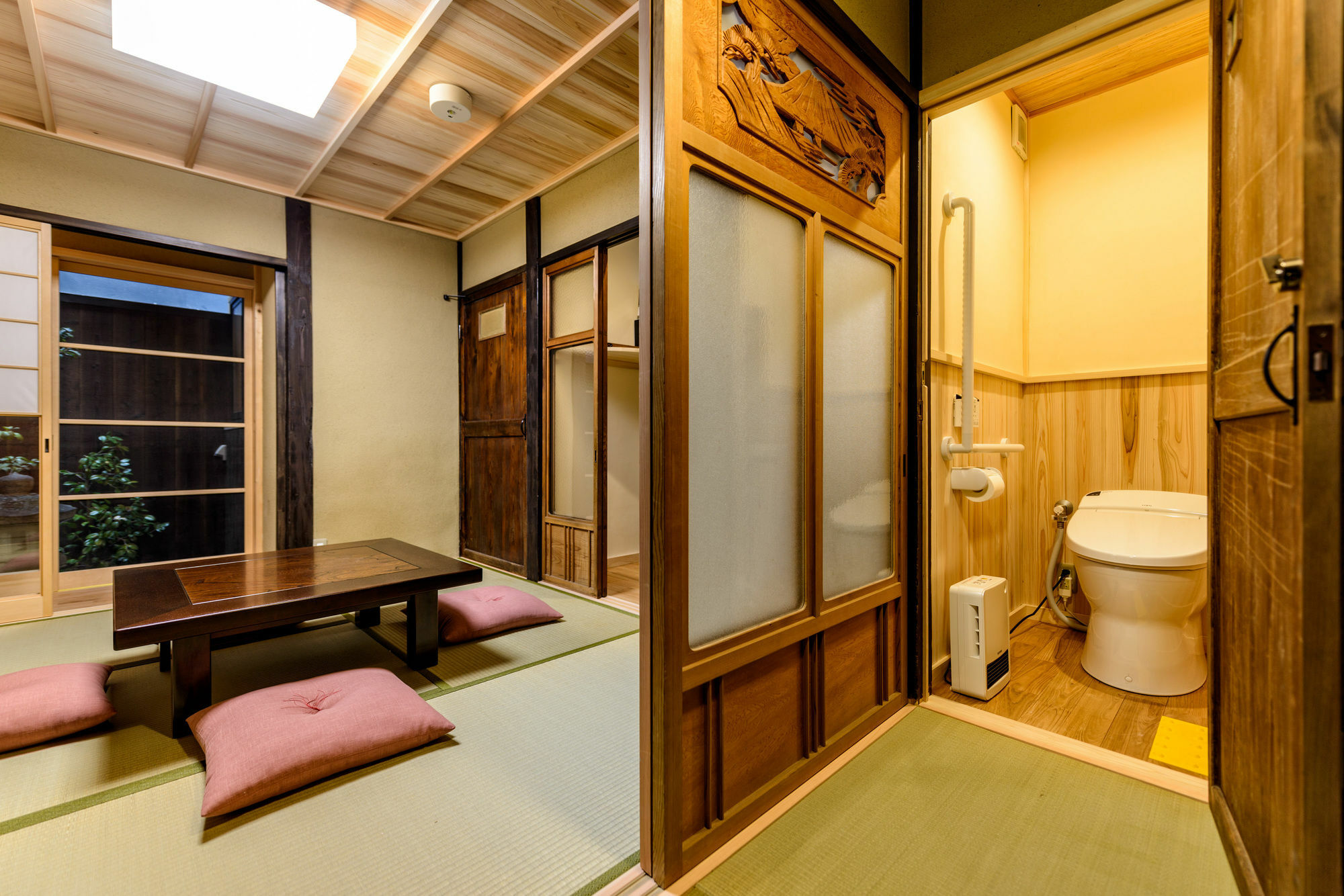 Nadeshiko Shirakawa Hotel Kyoto Bagian luar foto